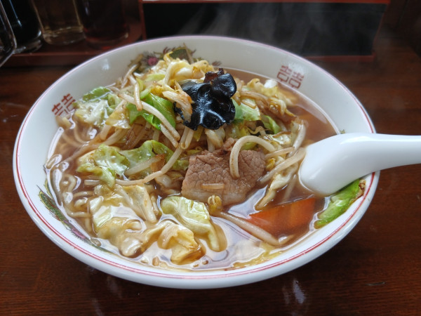 「野菜炒めラーメン 850円」@まんぷく亭の写真