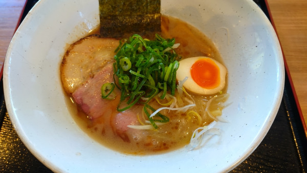 「濃厚海老ラーメン塩」@麺屋 隆志の写真