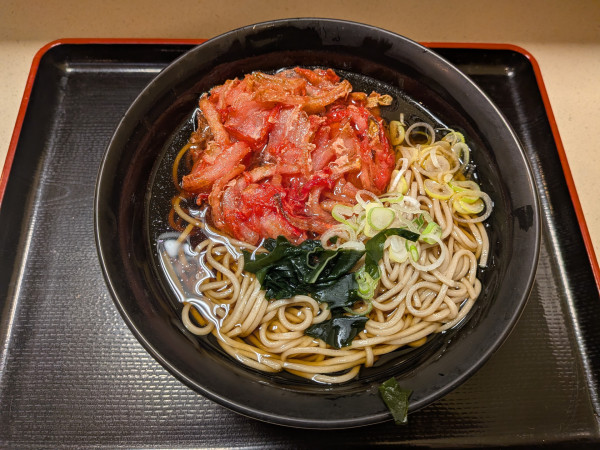「紅生姜天そば」@名代 富士そば 川崎東口店の写真