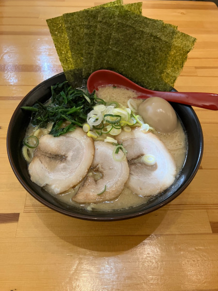 「MAXラーメン大盛り　ライス」@一本屋の写真