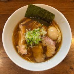 特製醤油らーめん