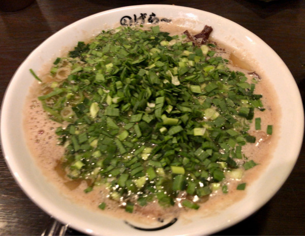 「にんにら1130円　のり130円　替玉✖️3」@九州とんこつ のげら～ 桜木町本店の写真