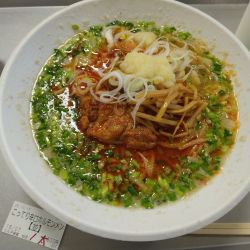 こってり辛口ホルモンメン８００円(選択太麺)