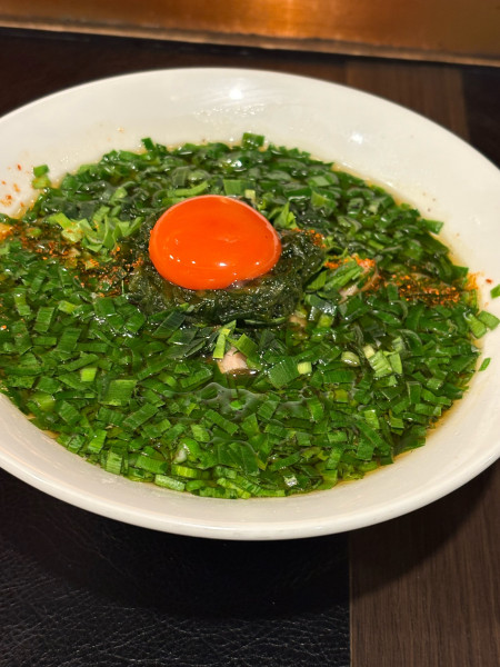 「令和のニラそば」@麺屋宗 -sou- 高田馬場本店の写真