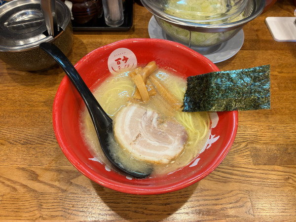 「百歩ラーメン固め　880円」@百歩ラーメン 川越店の写真