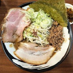 麺屋 極豚の画像