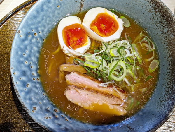 「鴨玉中華そば」@東京鴨中華そば店の写真