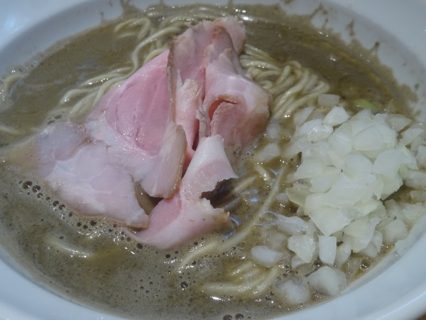 「濃厚煮干蕎麦＋黒酢の和え玉　1,450円」@麺処 にぼし香 赤羽店の写真