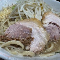 小ラーメン+ヤサイ少な目+ニンニク