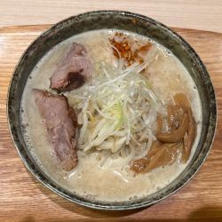 白湯味噌らーめん