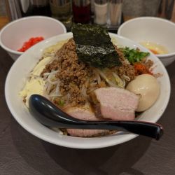 汁なし台湾ニボ二郎系