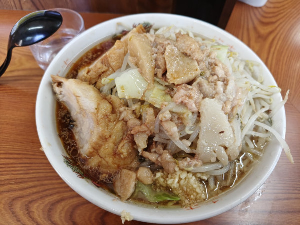 「ラーメン➕豚1枚」@ラーメン二郎 亀戸店の写真