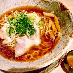 芳香鶏そば（950円）