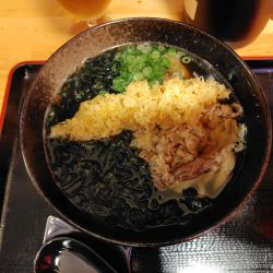 山下うどん920円