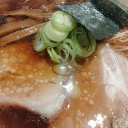醤油らぁ麺