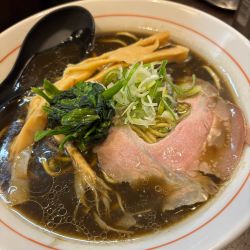 黒醤油ラーメン