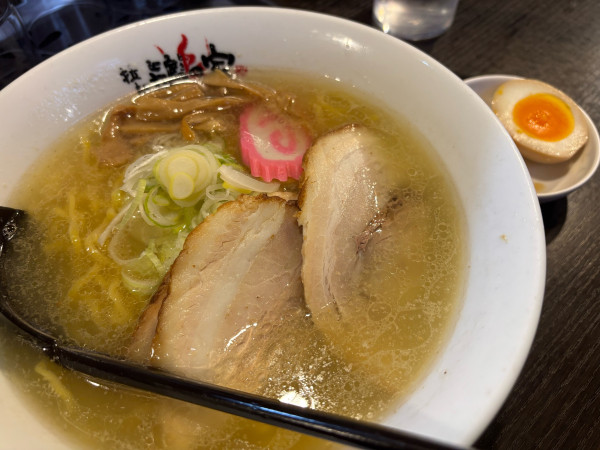 「しおラーメン」@らーめん 鴇の家の写真