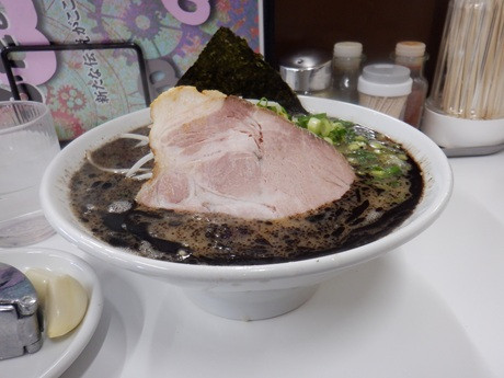 「黒らーめん」@ぶたまるきの写真