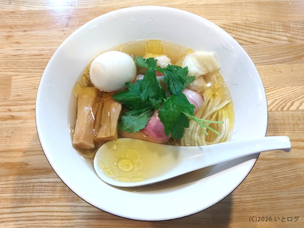 「(松)特上中華そば」@自家製麺 くろ松の写真