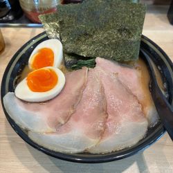 味玉チャーシュー麺