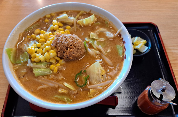 「味噌ラーメン880円」@そばつるの写真