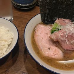 チャーシューメン + 学生ライス