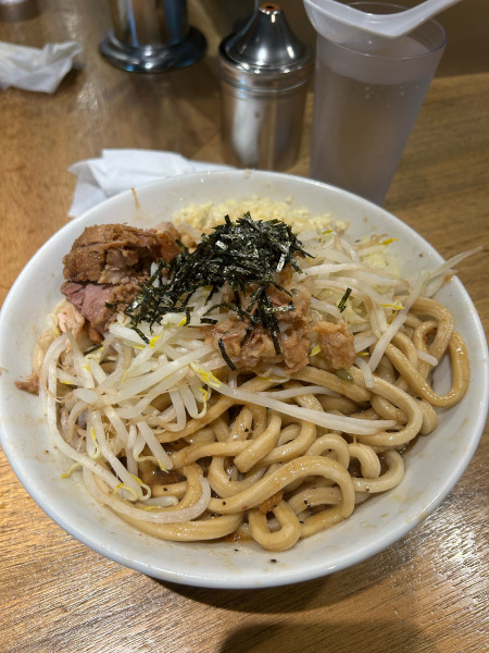 「汁なし(1100円)ニンニク･アブラ」@MEN YARD FIGHTの写真