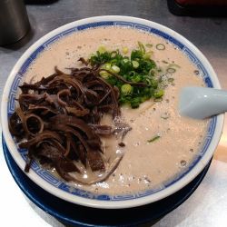 熟成豚骨+乾燥きくらげ+替え玉