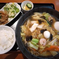 Aセット(しま麺・ライス小・焼肉・お新香)¥1050