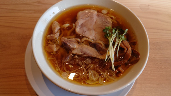 「中華そば 醤油」@手打 親鶏中華そば 綾川の写真