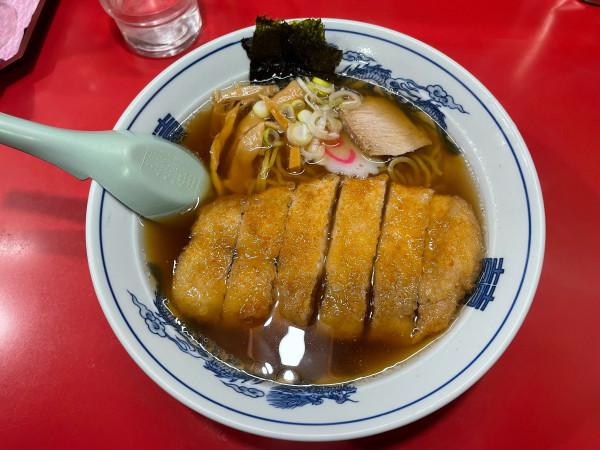 「豚カツラーメン(醤油)¥1,050」@喫茶＆食事 りらの写真