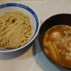煮干し濃厚つけ麺 中盛