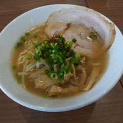 牛骨ラーメン 麺硬め