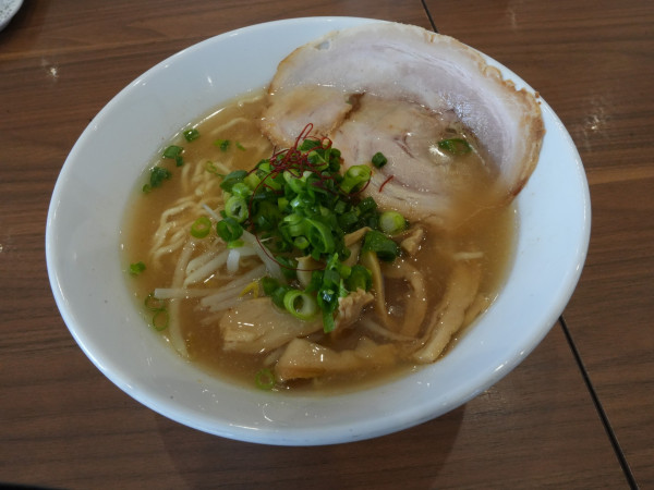 「牛骨ラーメン 麺硬め」@麺屋 エーハチの写真