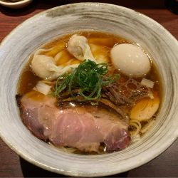特製らぁ麺醬油 牛煮込丼 Beer
