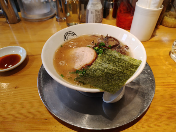 「博多とんこつ¥890」@LOVE la NOODLEの写真