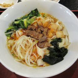 牛肉刀削麺＋小焼飯セット（1,050円）