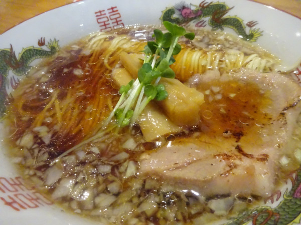 「醤油らーめん　950円」@中華そば 国領大門の写真