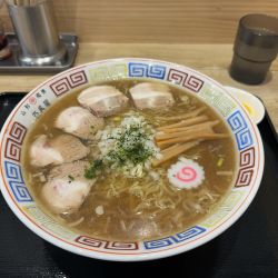 あごだし中華そば　大盛