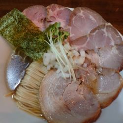 チャーシュー煮干しそば