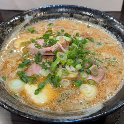 松山豚汁ラーメン　950円