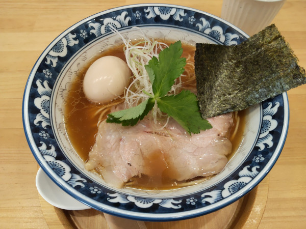「味玉鴨醤油ら〜めん」@風〜Furari〜の写真