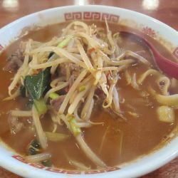 ラム肉辛味刀削麺