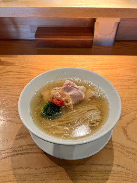 「中華そば塩」@麦の空 GACHI SOBA DOJOの写真