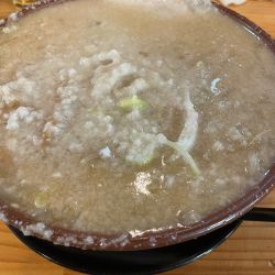 らーめん（味噌）背脂3 950円 半麺-50円