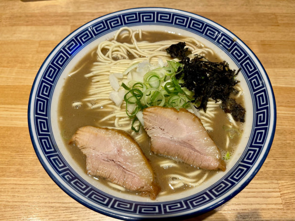 「濃厚煮干し 大」@豚骨醤油 三輪の写真