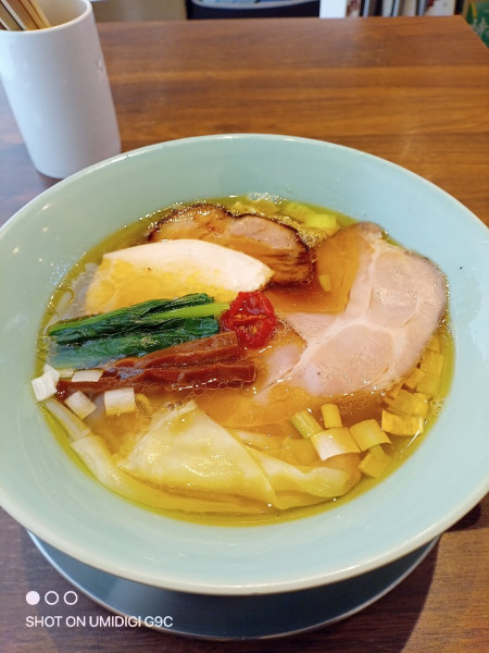 「黄金（天然塩）」@麺創房LEOの写真