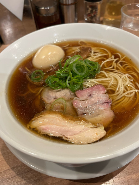 「味玉醤油ラーメン」@麺処 ほん田 秋葉原本店の写真
