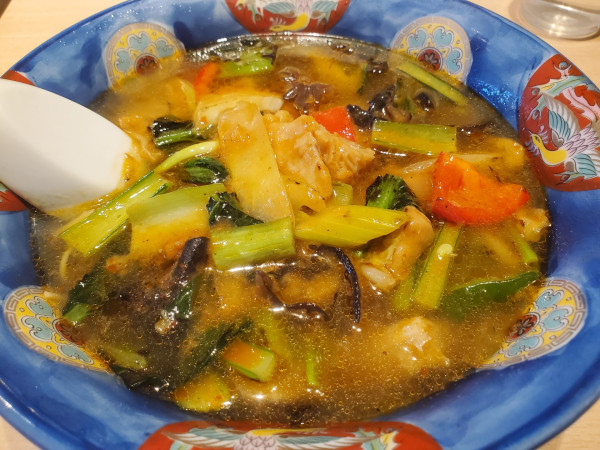 「ピリ辛麺」@中華 周玉 戸塚踊場店の写真