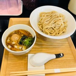 限定背脂煮干つけ麺・大盛・味玉追加